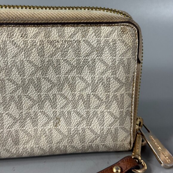 Michael Kors Jet Set Powder Blush Large Wallet/ Phone Case - Picture 7 of 15